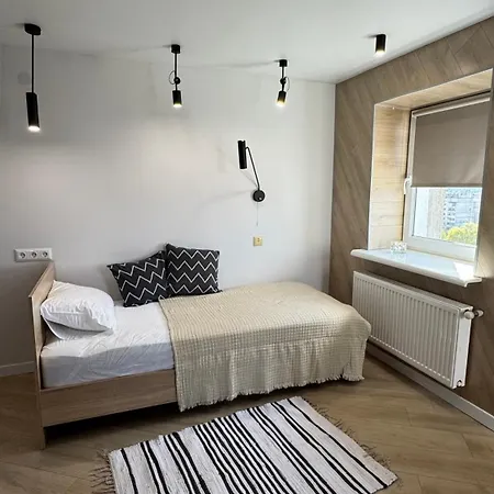 Spacious Modern Loft On Perfetskogo Daire