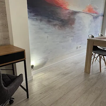 Spacious Modern Loft On Perfetskogo Daire Lviv